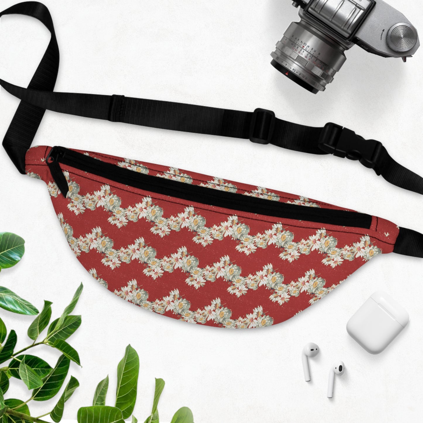 Daisies, Zig Zag Stripe Fanny Pack